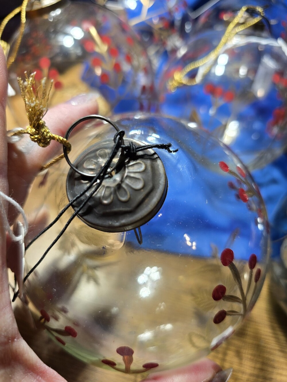 GLASS ORNAMENTS - Picture 5 of 11